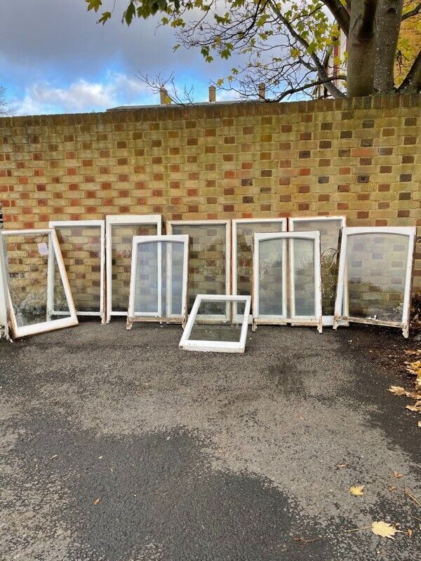 Job Lot Of Reclaimed Old Wooden Panel Sash Windows Cylinder Wavy Glass X 10