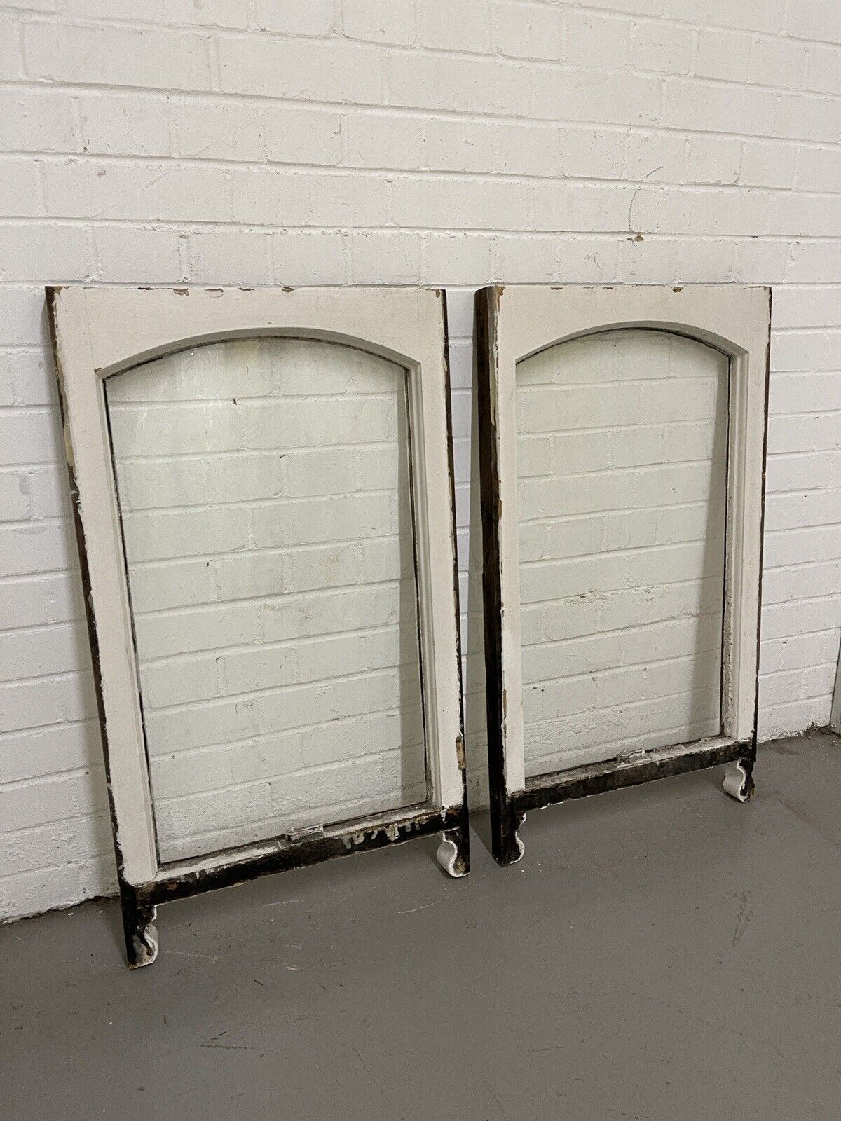 Pair Of Reclaimed Edwardian Arch Panel Wooden Sash Windows 535 x 930 535 x 930mm