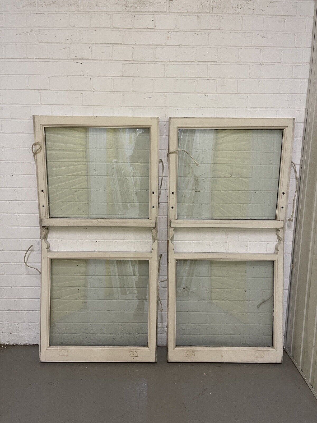 Two Pairs Of Double Glazed Wooden Sash Windows 683x690 680x713 684x690 680x715mm