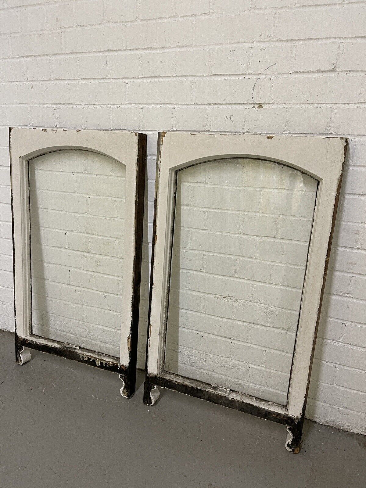 Pair Of Reclaimed Edwardian Arch Panel Wooden Sash Windows 535 x 930 535 x 930mm