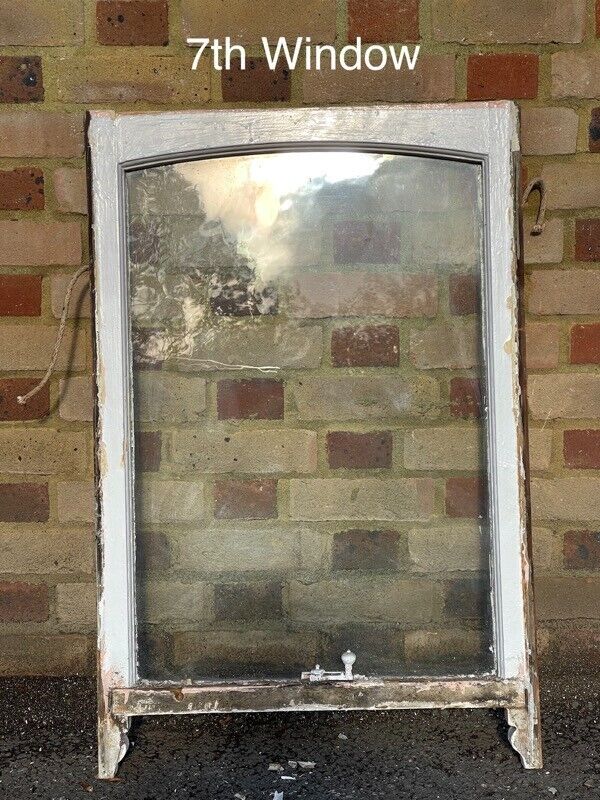 Job Lot Of Reclaimed Old Wooden Panel Sash Windows Cylinder Wavy Glass X 10
