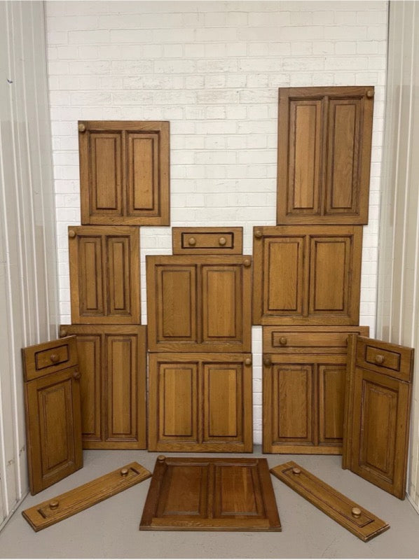 Job Lot Reclaimed Kitchen Cupboard Cabinet Embossed Panels Doors With Handles