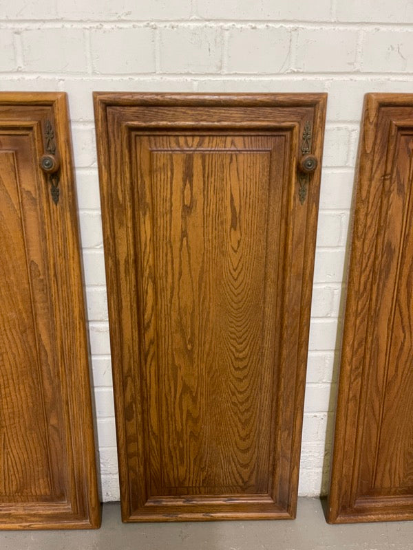 Reclaimed Kitchen Cupboards Cabinet Embossed Panels Doors X 4 139cm x 90cm