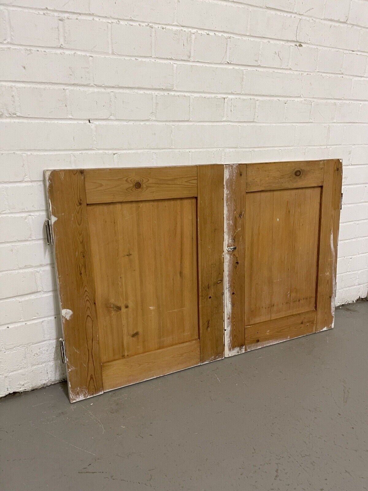 Reclaimed Pine Victorian Alcove Cupboard Doors Inter-locking 1020 x 660mm