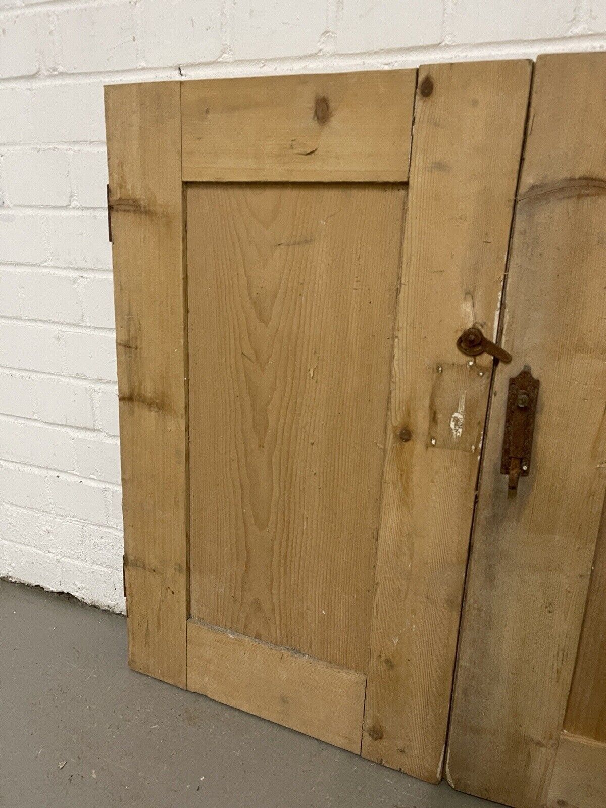 Reclaimed Pine Victorian Alcove Cupboard Doors Inter-locking 915 x 760mm